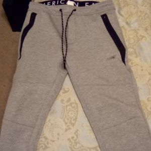 American Eagle Joggers